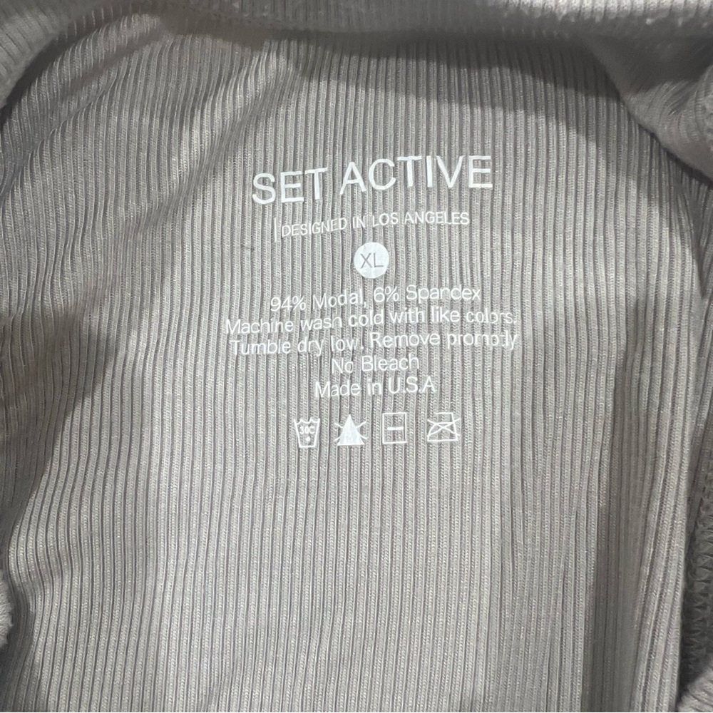 Set Active Razor Back Top - Picture 7 of 7